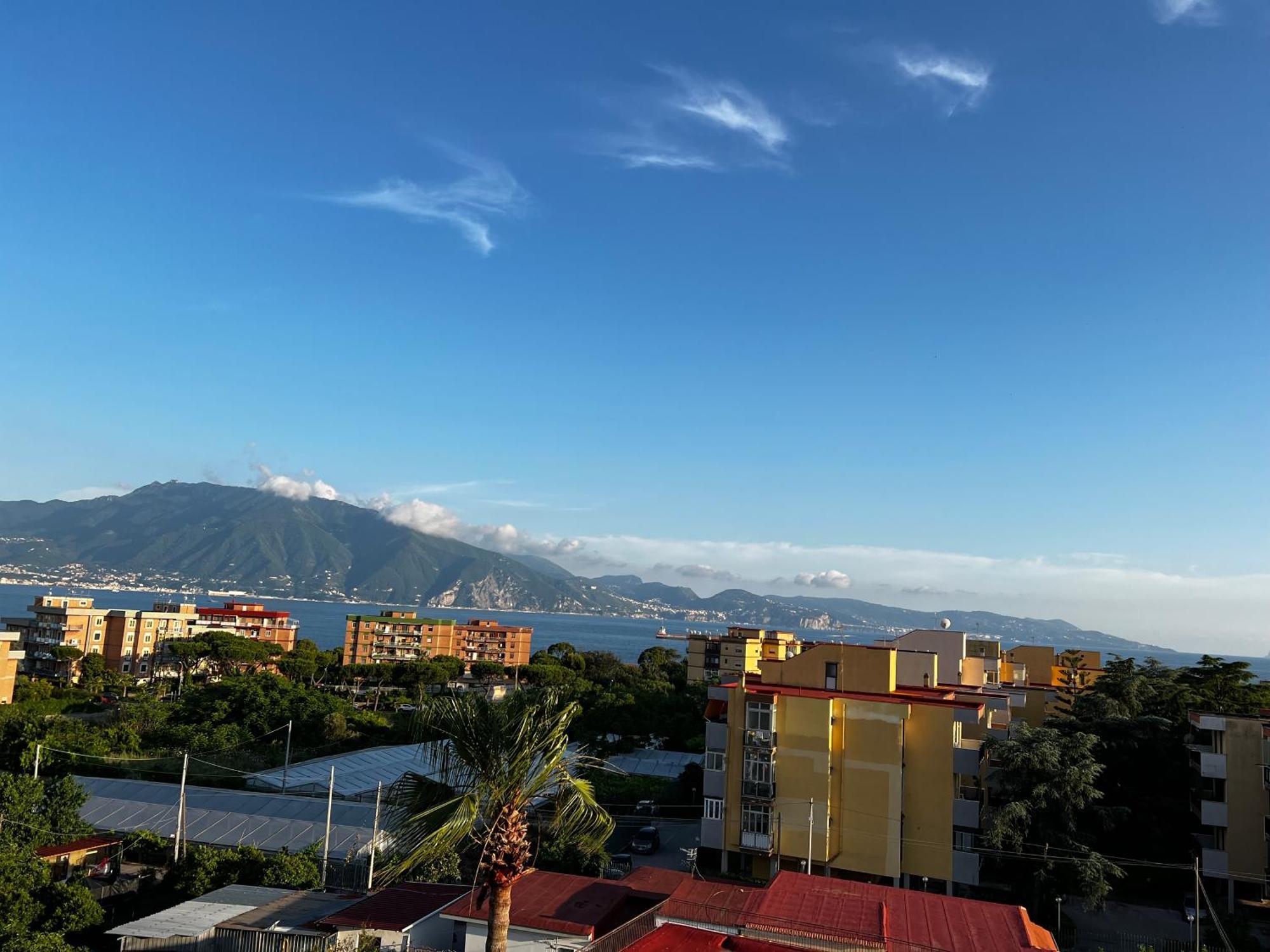 Sogno Di Mezza Estate Apartment ตอร์เร อันนุนซิอาตา ภายนอก รูปภาพ